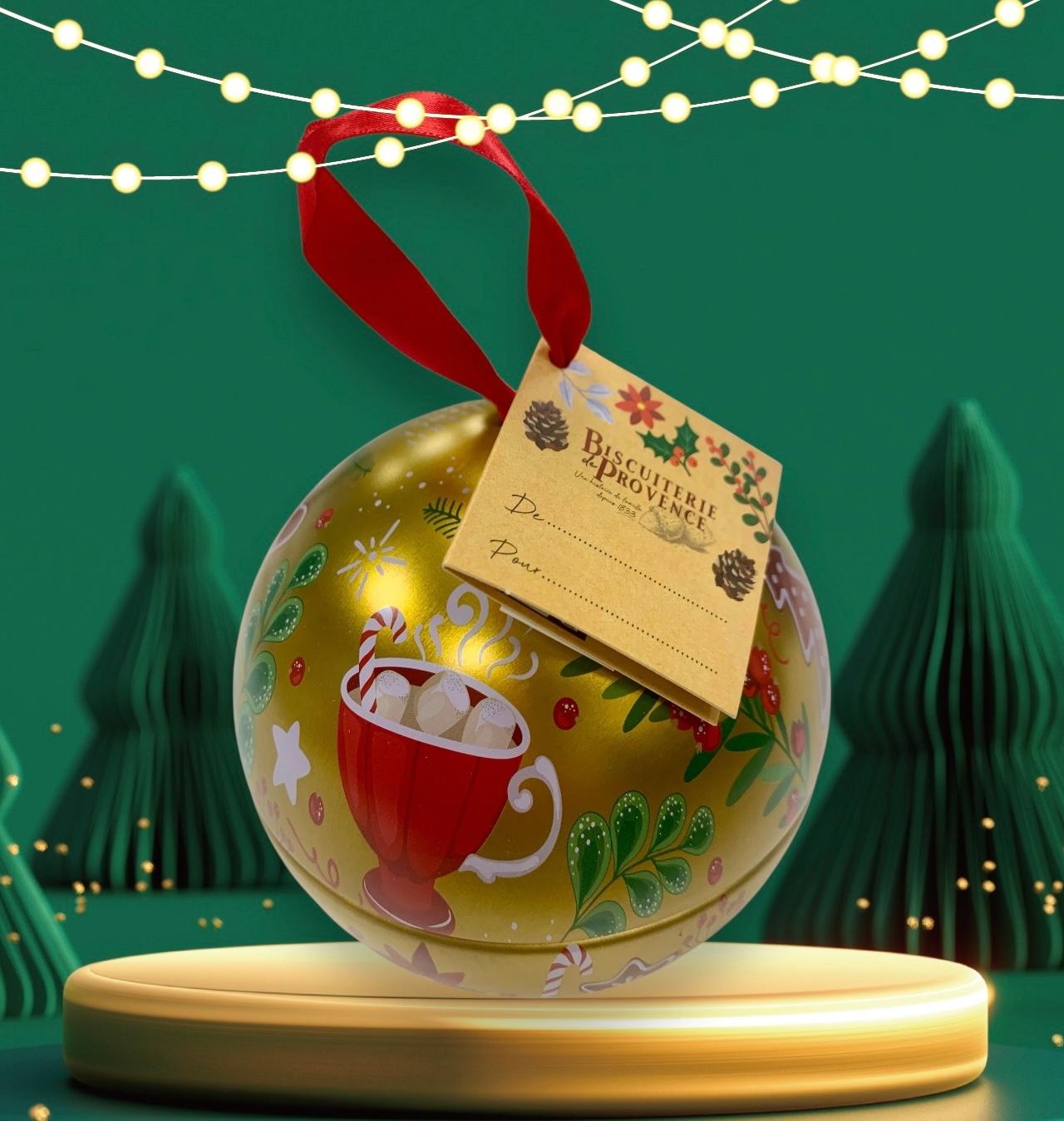 Boules di Natale in metallo decorate con biscotti Sablè de Noel alla cannella