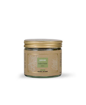 Potente emolliente naturale il sapone nero all'olio d'oliva è ideale per esfoliare e prendersi cura della pelle, come in provenza