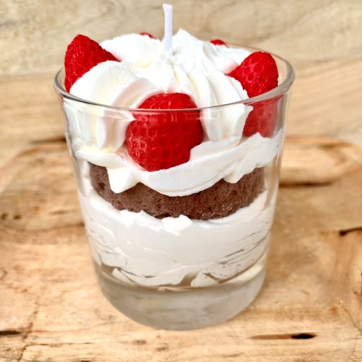 Candela gourmand Panna e Fragole Savonnerie di Bormes