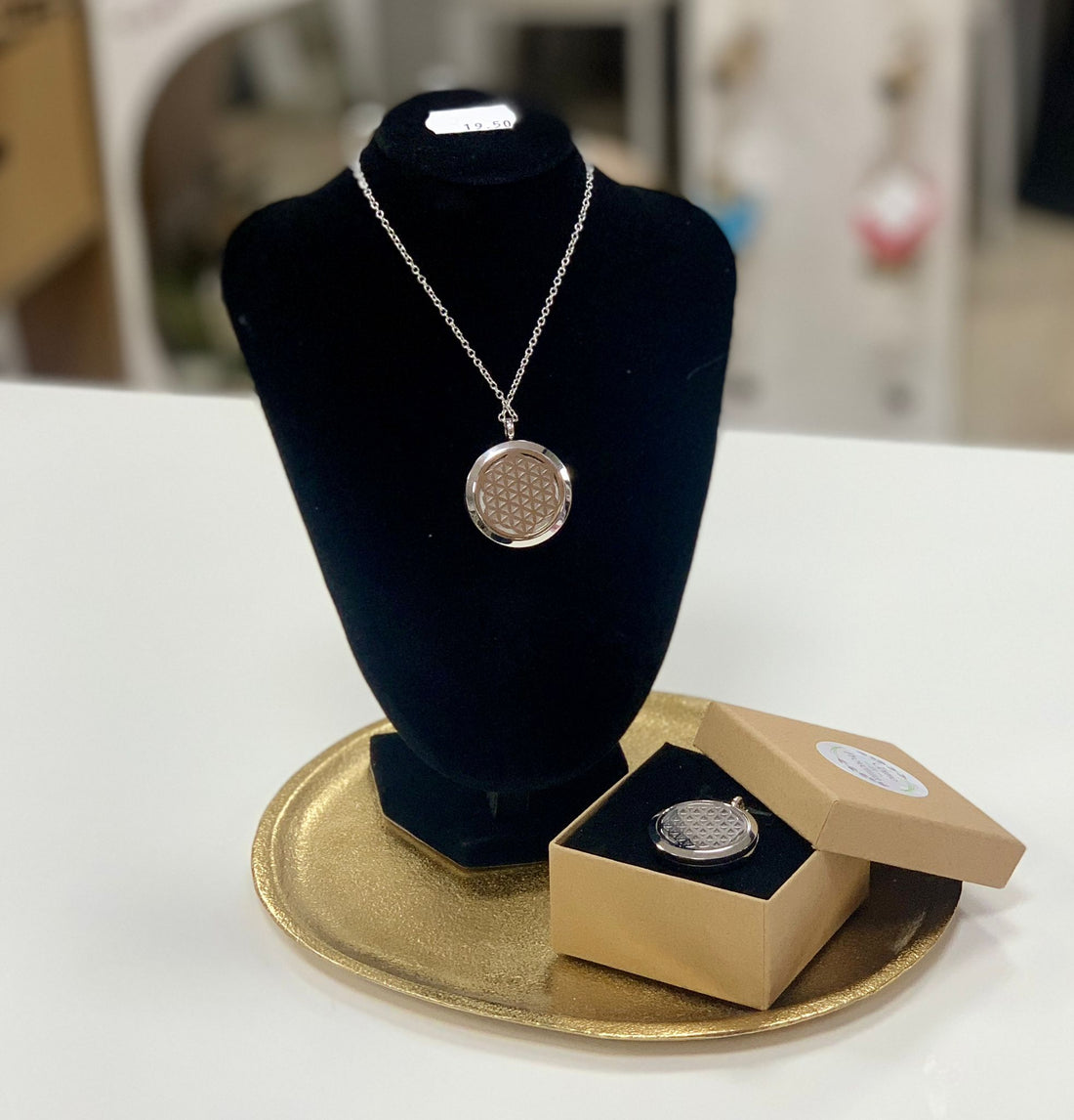 Collana con ciondolo porta essenze