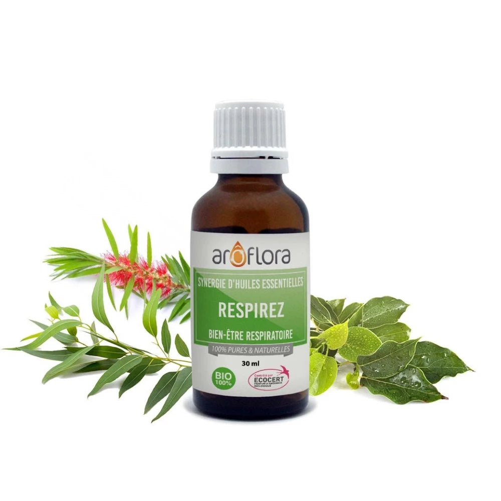 Respira è una sinergia di oli essenziali biologici, nata da una selezione di piante per aiutarti a respirare più facilmente, come in provenza